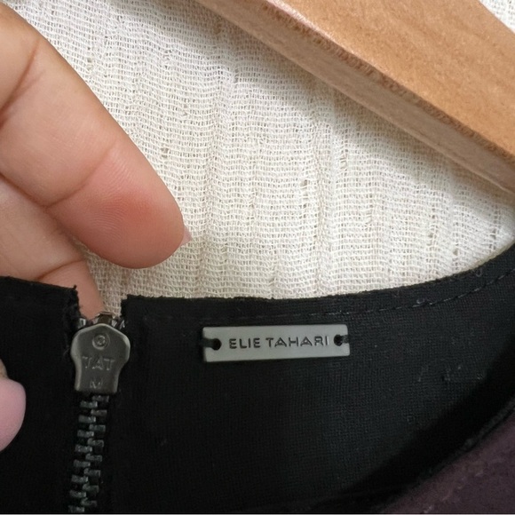 ELIE TAHARI EMILY 100% Lamb Suede Front Short Sleeve size 8 - Picture 7 of 7